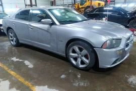Dodge Charger 2013г.