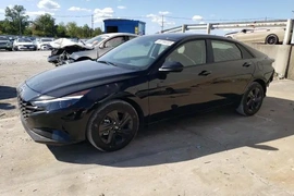 Hyundai Elantra 2023г.