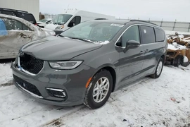 Chrysler Pacifica 2022г.