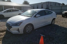 Hyundai Elantra 2019г.