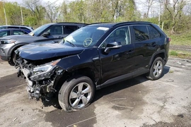 Toyota RAV4 Hybrid 2021г.