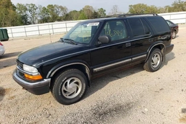 Chevrolet Blazer 2000г.