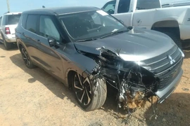 Mitsubishi Outlander 2022г.