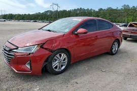 Hyundai Elantra 2019г.