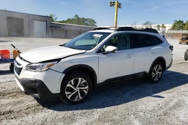 Subaru Outback 2022г.