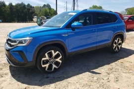 Volkswagen Taos 2022г.