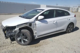 Hyundai Ioniq Hybrid 2019г.