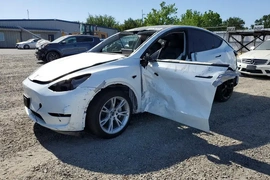 Tesla Model Y 2023г.