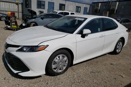 Toyota Camry Hybrid 2020г.