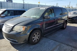 Chrysler Town & Country 2012г.