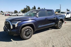 Toyota Tundra 2023г.