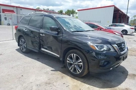 Nissan Pathfinder 2019г.