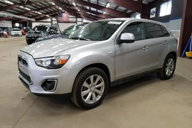 Mitsubishi Outlander 2015г.