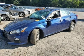 Nissan Altima 2020г.