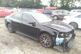 Toyota Camry 2023г.