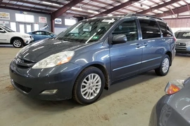 Toyota Sienna 2008г.