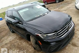 Volkswagen Tiguan 2022г.