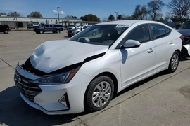 Hyundai Elantra 2019г.