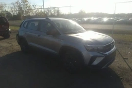 Volkswagen Taos 2022г.