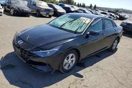 Hyundai Elantra 2022г.