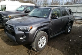 Toyota 4Runner 2022г.