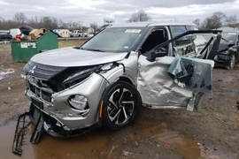 Mitsubishi Outlander 2022г.