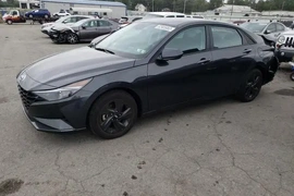 Hyundai Elantra 2023г.