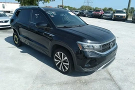 Volkswagen Taos 2022г.