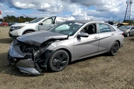 Hyundai Elantra 2021г.