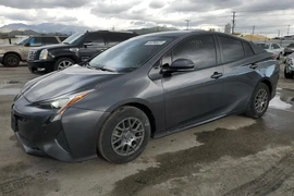 Toyota Prius 2017г.