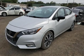 Nissan Versa 2020г.