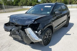 Volkswagen Taos 2023г.