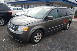 Dodge Grand Caravan 2010г.