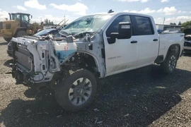 Chevrolet Silverado 2023г.