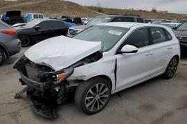 Hyundai Elantra 2019г.