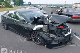 Tesla Model S 2020г.