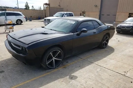 Dodge Challenger 2010г.