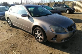Nissan Altima 2005г.