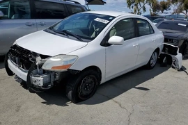 Toyota Yaris 2009г.