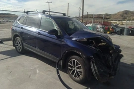 Volkswagen Tiguan 2021г.