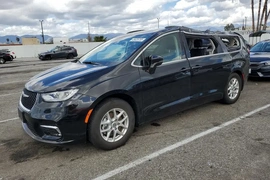Chrysler Pacifica 2022г.