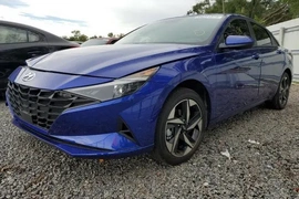 Hyundai Elantra 2023г.