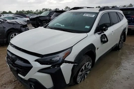 Subaru Outback 2023г.