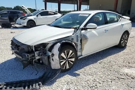 Nissan Altima 2020г.