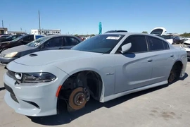 Dodge Charger 2020г.