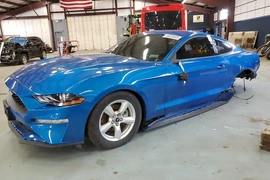 Ford Mustang 2019г.
