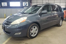 Toyota Sienna 2006г.
