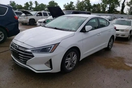 Hyundai Elantra 2020г.