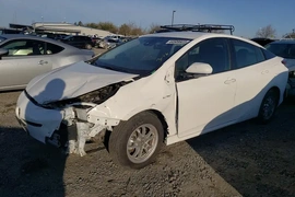 Toyota Prius 2018г.