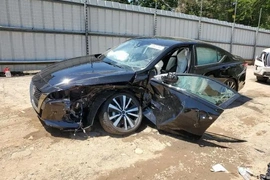 Nissan Altima 2022г.